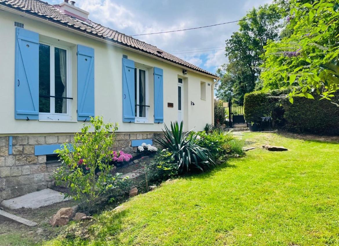 Les Volets Bleus Villa Parmain Ngoại thất bức ảnh